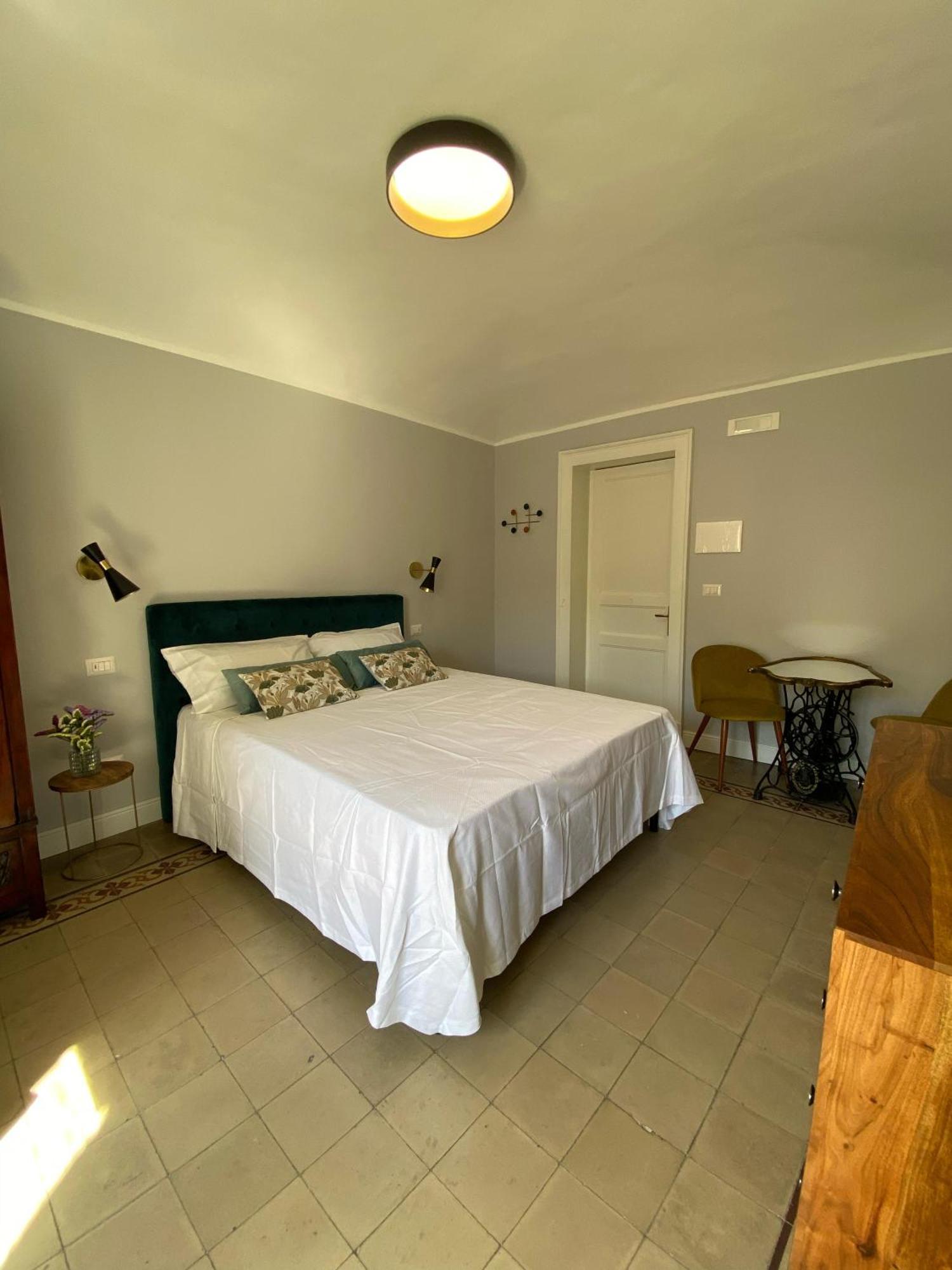 Dimora Dei Minoriti Bed & Breakfast Catania Exterior photo
