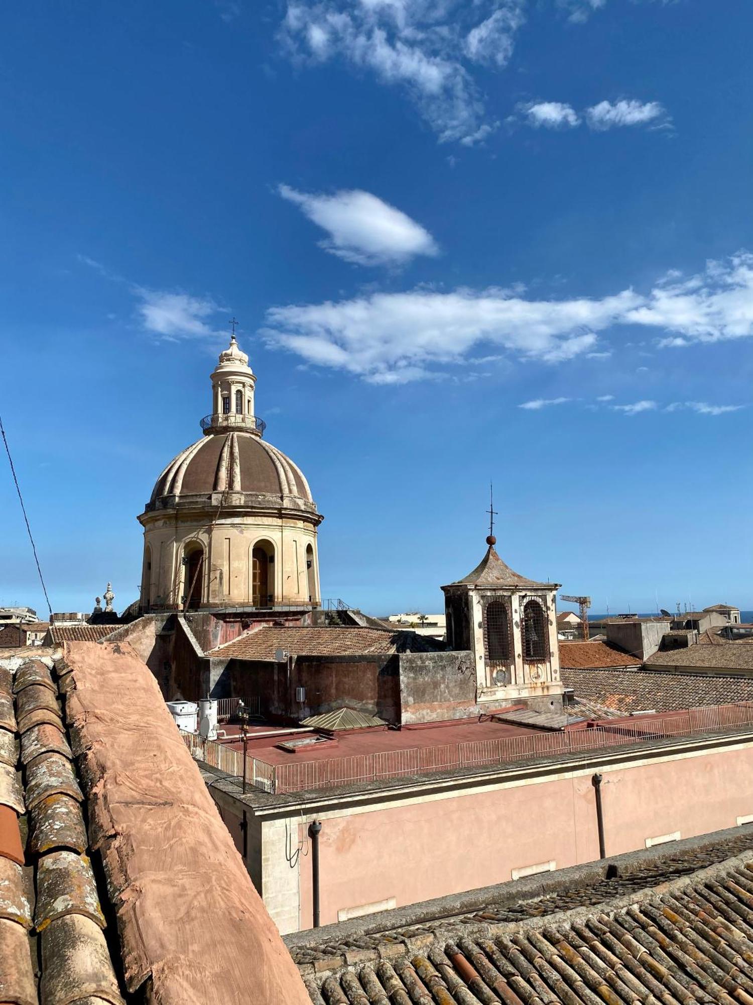 Dimora Dei Minoriti Bed & Breakfast Catania Exterior photo