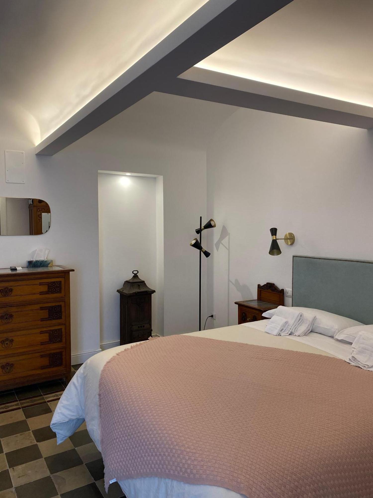 Dimora Dei Minoriti Bed & Breakfast Catania Exterior photo